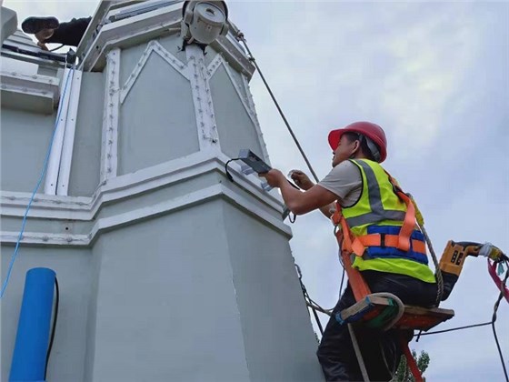 石景山游樂園項目支架制作燈具安裝