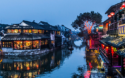 走！一起去夜游